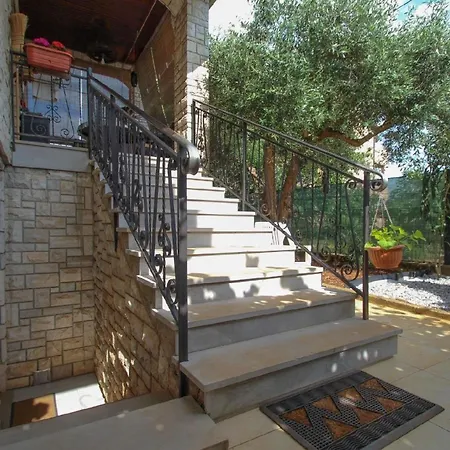 Апартаменты Ferienwohnung Fur 5 Personen Ca 50 Qm In Novigrad, Istrien Istrische Riviera - B60542