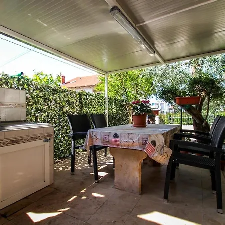 Апартаменты Ferienwohnung Fur 5 Personen Ca 50 Qm In Novigrad, Istrien Istrische Riviera - B60542